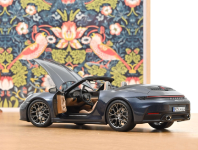 Колекционерска метална кола Porsche 911 Carrera Cabriolet 1:18 NOREV 187180