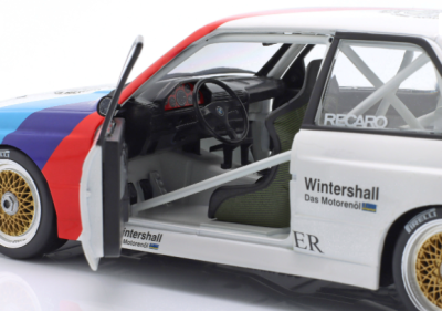 Метална кола BMW M3 E30 #2 1:18 WERK83 18038001 