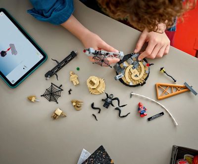 Конструктор Епична битка Спайдърмен срещу Пясъчния човек LEGO Marvel Super Heroes 76334 