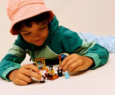 Конструктор Замъкът Хогуортс Церемония с разпределителната шапка LEGO Harry Potter 76460