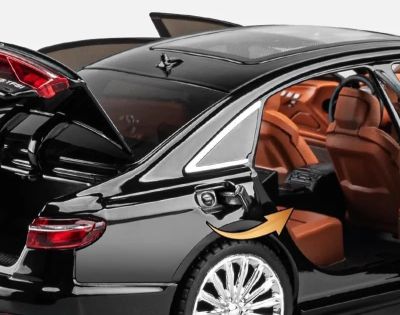 Метален автомобил Audi A8 Long Quattro 1/24 сив