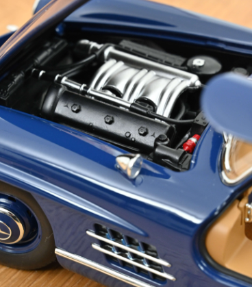 Колекционерска метална кола Mercedes Benz 300 SL 1:18 NOREV 183852