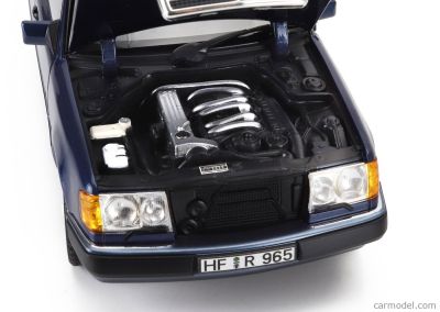 Колекционерска метална кола Mercedes Benz 300 D 1:18 NOREV 183960