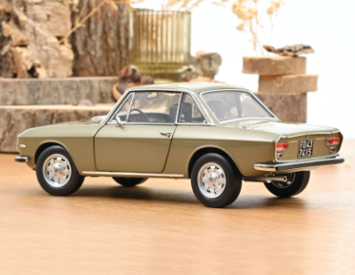 Колекционерска метална кола Lancia Fulvia 1:18 NOREV 187985