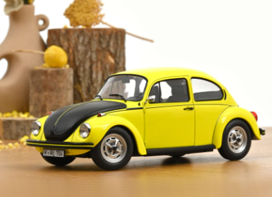 Колекционерска метална кола Volkswagen 1303 1:18 NOREV 188536