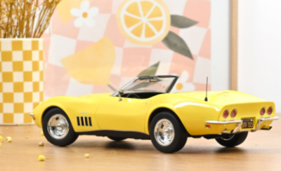 Колекционерска метална кола Chevrolet Corvette Convertible 1:18 NOREV 189039