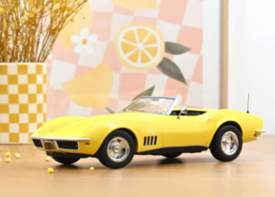 Колекционерска метална кола Chevrolet Corvette Convertible 1:18 NOREV 189039