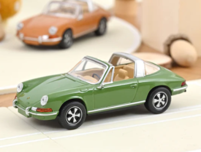 Металeн автомобил Porsche 911 Targa 1/43 Norev 750059