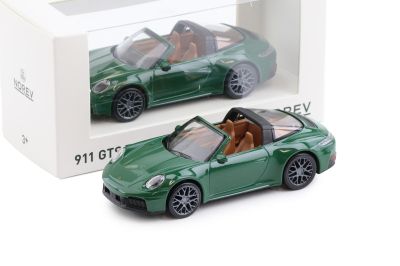 Металeн автомобил Porsche 911 GTS Targa 1/43 Norev 750074