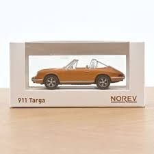 Металeн автомобил Porsche 911 Targa 1/43 Norev 750080