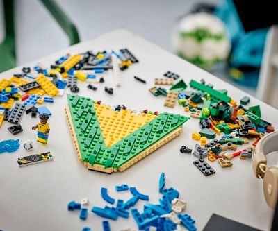 Конструктор Вини Джуниър футболни акценти LEGO Editions 43027