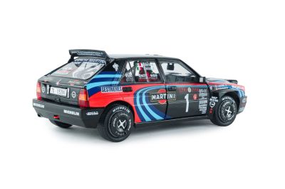 Метален автомобил Lancia Delta HF Integrale #1 1:18 Solido 1807809