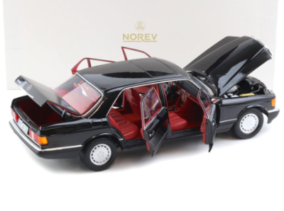 Колекционерска метална кола Mercedes Benz 560 SEL 1:18 NOREV 183788