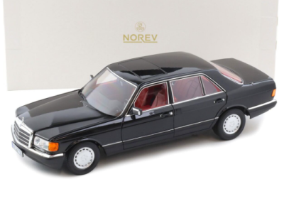 Колекционерска метална кола Mercedes Benz 560 SEL 1:18 NOREV 183788