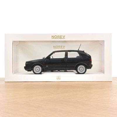 Колекционерска метална кола Volkswagen Golf GTI 1:18 NOREV 188583