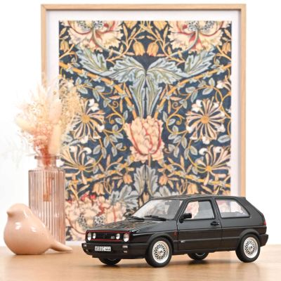 Колекционерска метална кола Volkswagen Golf GTI 1:18 NOREV 188583