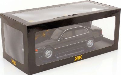 Метална кола BMW 740i 1:18 WERK83 180366
