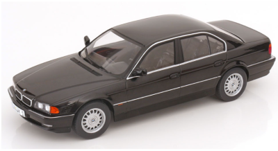 Метална кола BMW 740i 1:18 WERK83 180366
