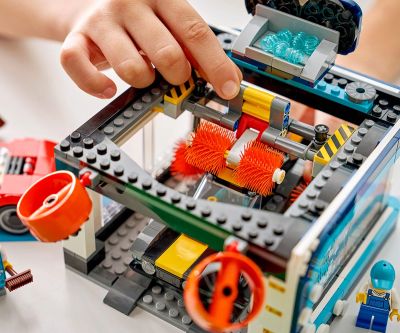 Конструктор Автомивка с преминаване на колата LEGO City 60497 