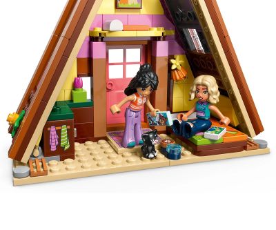 Конструктор Хижа за луксозен къмпинг сред природата LEGO Friends 42682 