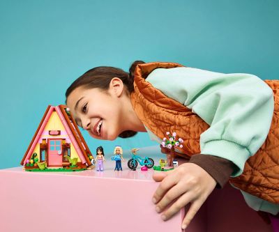 Конструктор Хижа за луксозен къмпинг сред природата LEGO Friends 42682 