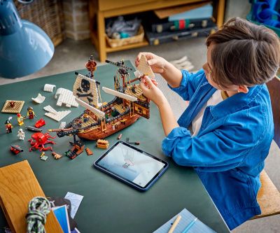 Конструктор Емблематичен пиратски кораб LEGO Creator 31387 