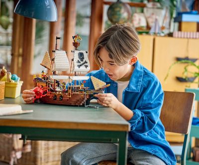 Конструктор Емблематичен пиратски кораб LEGO Creator 31387 