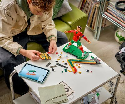 Конструктор футболист Кристиано Роналдо LEGO Editions 43016 