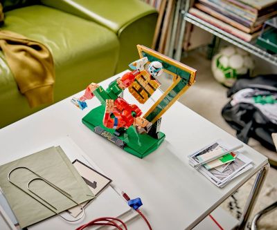Конструктор футболист Кристиано Роналдо LEGO Editions 43016 