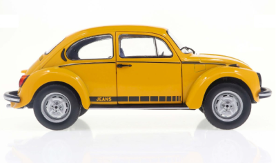 Метален автомобил Volkswagen Beetle 1303 1:18 SOLIDO 1800522