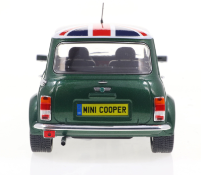Метален автомобил Mini Cooper Sport British Racing 1:18 SOLIDO 1800612