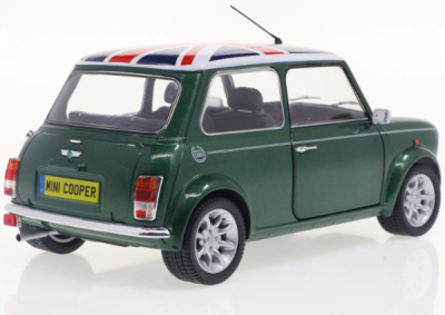 Метален автомобил Mini Cooper Sport British Racing 1:18 SOLIDO 1800612