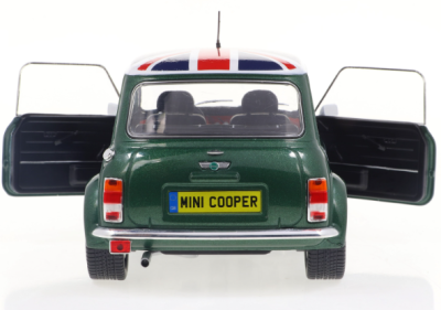Метален автомобил Mini Cooper Sport British Racing 1:18 SOLIDO 1800612