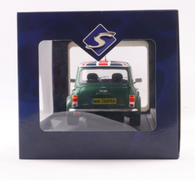 Метален автомобил Mini Cooper Sport British Racing 1:18 SOLIDO 1800612