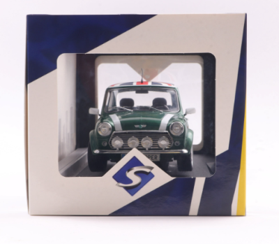 Метален автомобил Mini Cooper Sport British Racing 1:18 SOLIDO 1800612