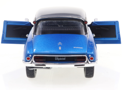 Метален автомобил Citroen D Special 1:18 SOLIDO 1800711