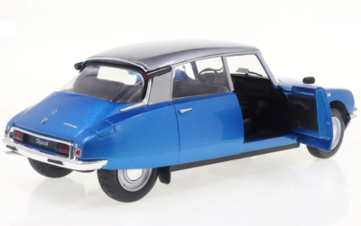 Метален автомобил Citroen D Special 1:18 SOLIDO 1800711