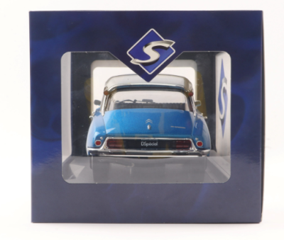 Метален автомобил Citroen D Special 1:18 SOLIDO 1800711