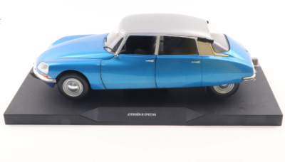 Метален автомобил Citroen D Special 1:18 SOLIDO 1800711