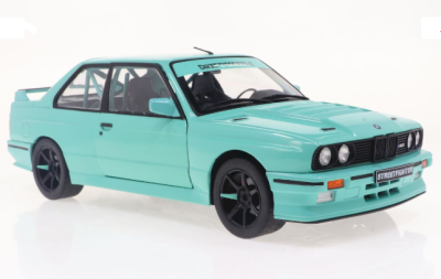 Метален автомобил BMW E30 M3 1:18 SOLIDO 1801527
