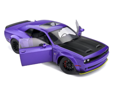 Метален автомобил Dodge Challenger SRT 1:18 SOLIDO 1805714