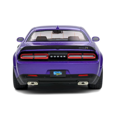 Метален автомобил Dodge Challenger SRT 1:18 SOLIDO 1805714
