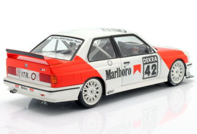 Метална кола BMW M3 Marlboro BMW Dealerteam #42 1:18 WERK83 18038005