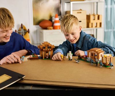 Конструктор Атака на селището на заклинателите LEGO Minecraft 21596