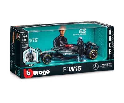 Метална кола Mercedes W15 с фигура George Russel Formula 1 1:24 Bburago 18/28069