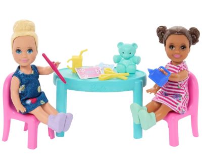 Кукла Barbie Комплект Обичам училището кукла Барби с 2 малки кукли Mattel GBK85 