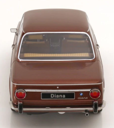 Колекционерска метална кола BMW 2002 ti Diana 1:18 KK Scale 120084