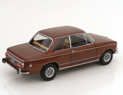 Колекционерска метална кола BMW 2002 ti Diana 1:18 KK Scale 120084