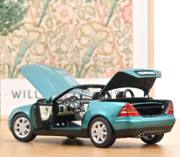 Колекционерска метална кола Mercedes Benz SLK 1:18 NOREV 183021