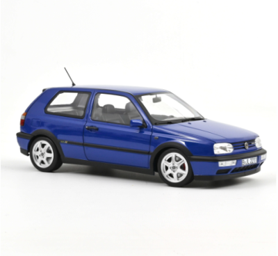 Колекционерска метална кола Volkswagen Golf GTI 1:18 NOREV 188506